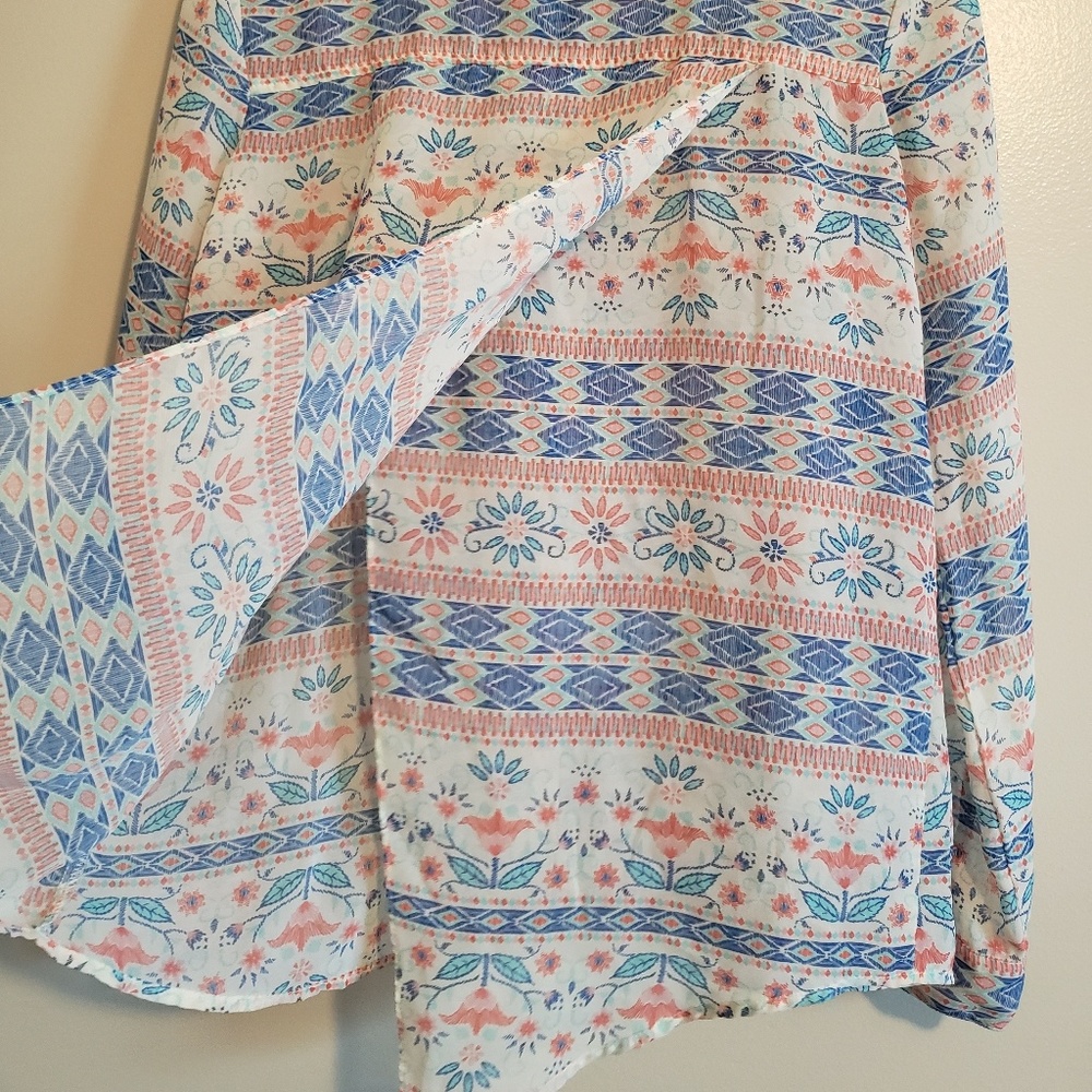 Multi Colored Button Down With Split Back - Picture 4 of 4